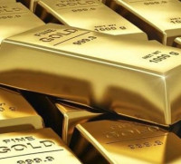 FED snižuje sazby, dolar slábne a zlato může atakovat hranici 4000 USD, aneb co očekávat v posledním kvartále letošního roku